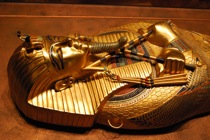 Uno de los sarcófagos de Tutankhamón